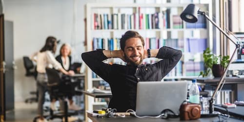 4 Tips Buat Karyawan Betah di Kantor