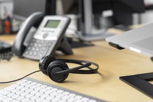 Telemarketing: Definisi, Gaji, Skill yang Diperlukan, dan Tugas Tanggung Jawabnya