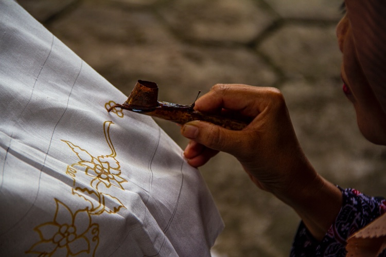 Jurusan Kriya Kreatif Batik dan Tekstil : Pengertian, Apa yang Dipelajari, dan Prospek Kerja