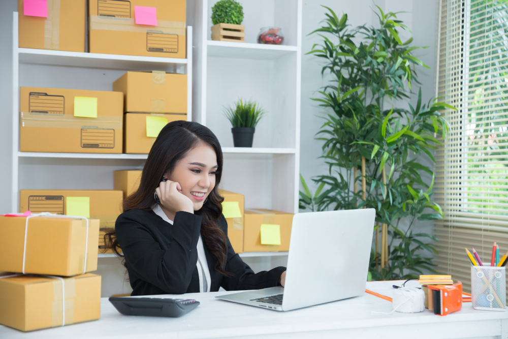 Admin Marketplace : Definisi, Gaji, Skill yang Diperlukan, dan Tugas Tanggung Jawabnya