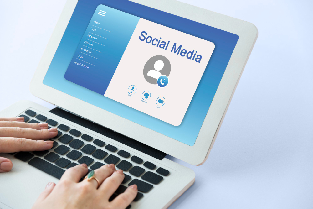 Admin Social Media : Definisi, Gaji, Skill yang Diperlukan, dan Tugas Tanggung Jawabnya
