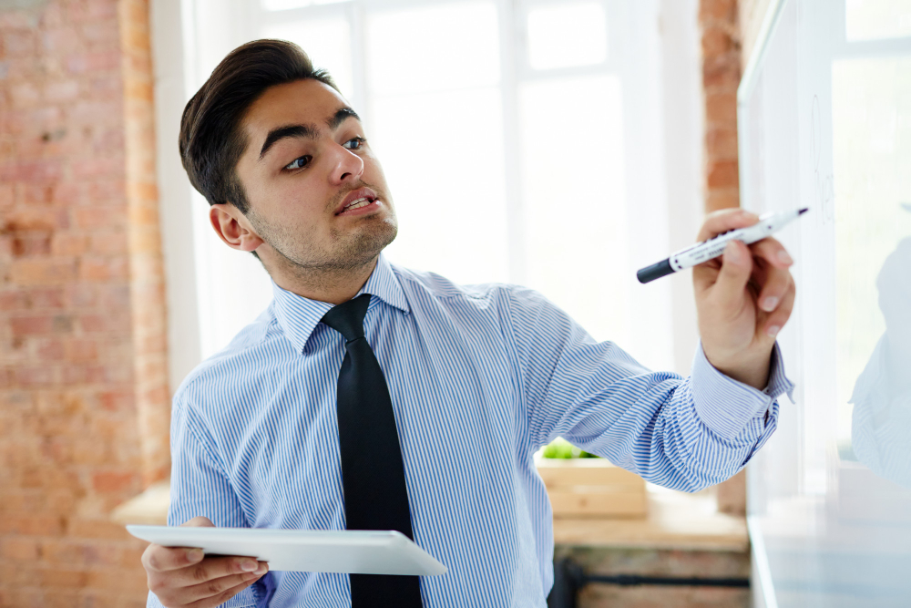 Apa Itu Micromanagement dan Dampaknya Terhadap Kinerja Karyawan