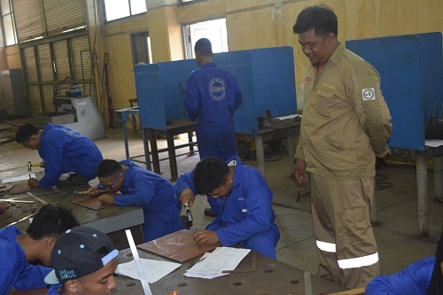 SMK Jurusan Teknik Konstruksi Kapal Baja: Pengertian, Apa yang Dipelajari, dan Prospek Kerja