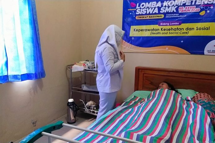 SMK Jurusan Social Care (Keperawatan Sosial) : Pengertian, Apa yang Dipelajari, dan Prospek Kerja
