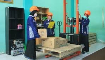 SMK Jurusan Manajemen Logistik : Pengertian, Apa yang Dipelajari, dan Prospek Kerja