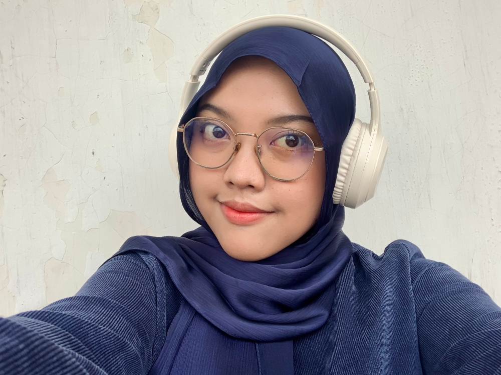 Mengenal Lebih Dekat Profesi Lighting Designer Bersama Embun Basica