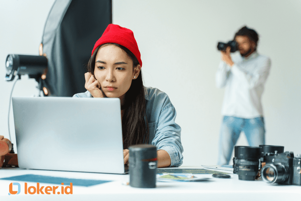 Content Producer : Gaji, Skill yang Diperlukan, dan Tugas Tanggung Jawabnya