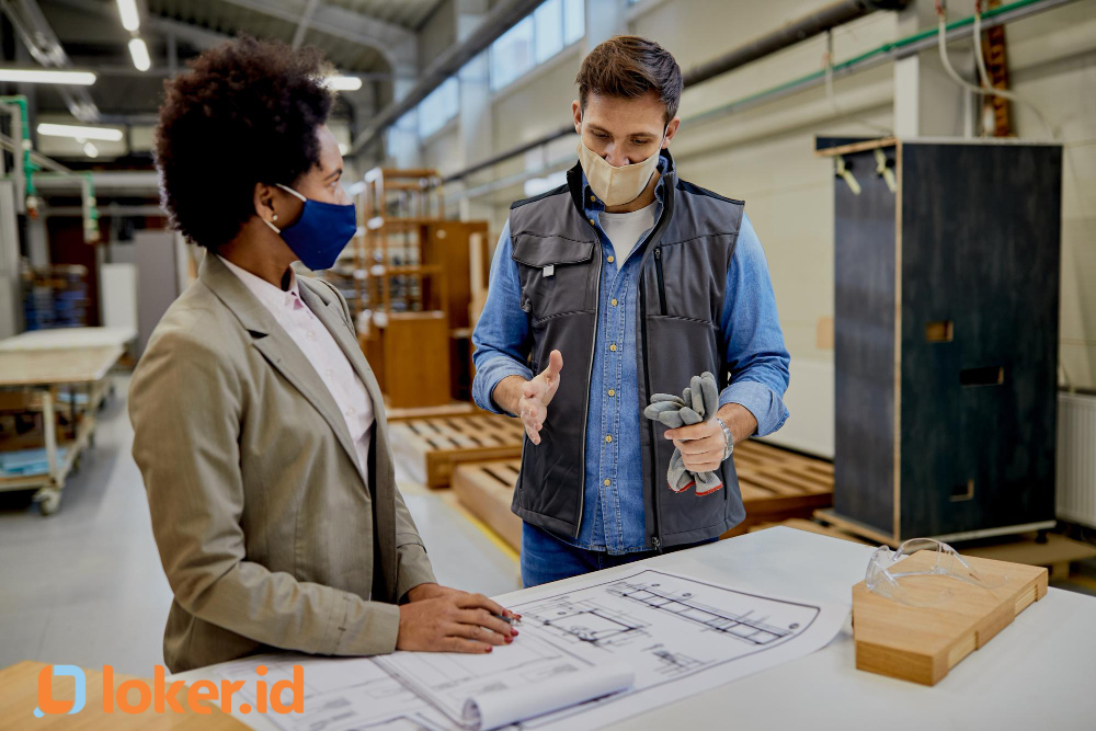 Plant Manager : Gaji, Skill yang Diperlukan, dan Tugas Tanggung Jawabnya