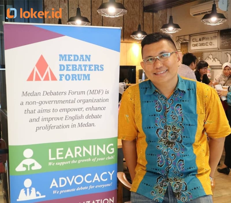 Hot Maringan Samosir: Lintas Profesi yang Menyeimbangkan ASN dan Penerjemah Melalui Critical Thinking