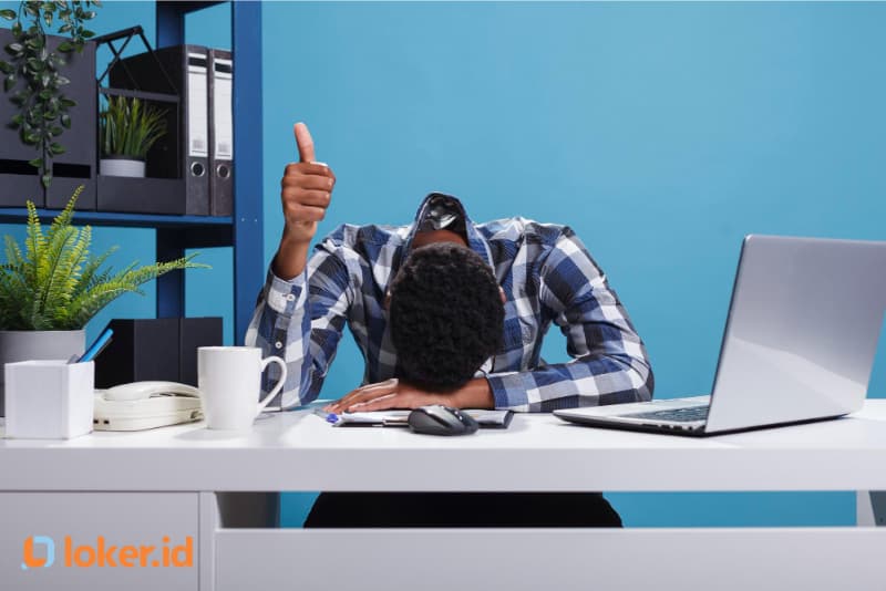 Overwork, Kerja Berlebihan, Kaya Kagak Mati Iya!