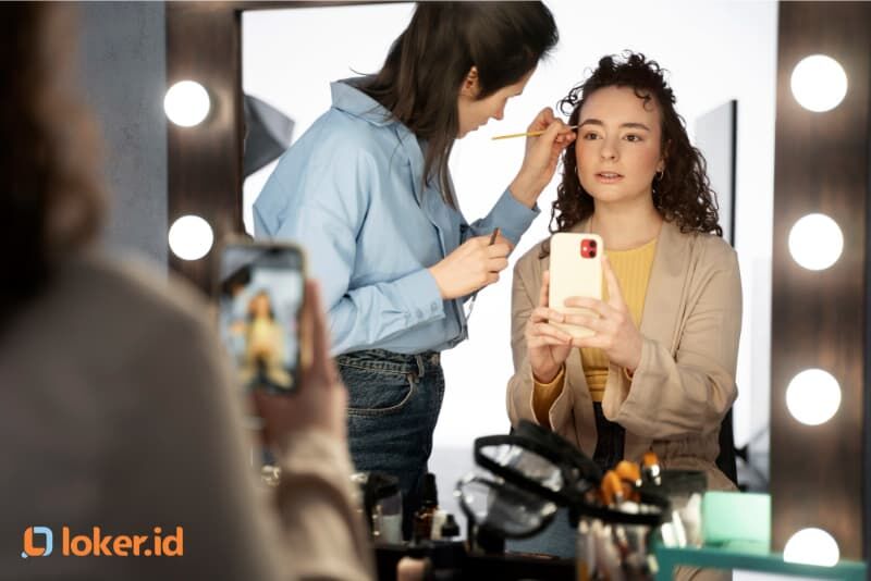 skill-yang-harus-dimiliki-profesi-makeup-artist-tahun-2024