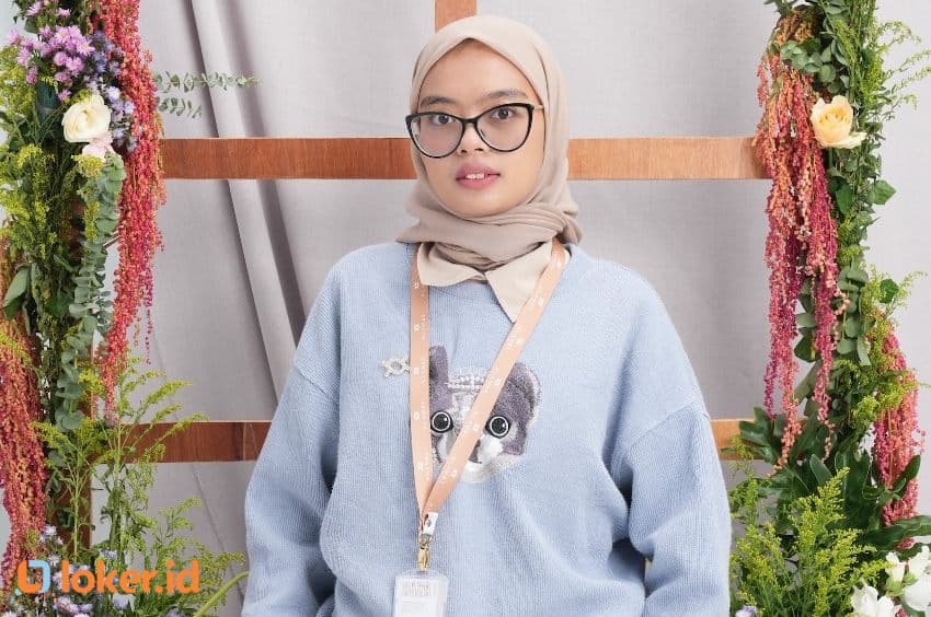 Aghata Jessica Putri : Membawa Fashion Tradisional ke Platform Digital