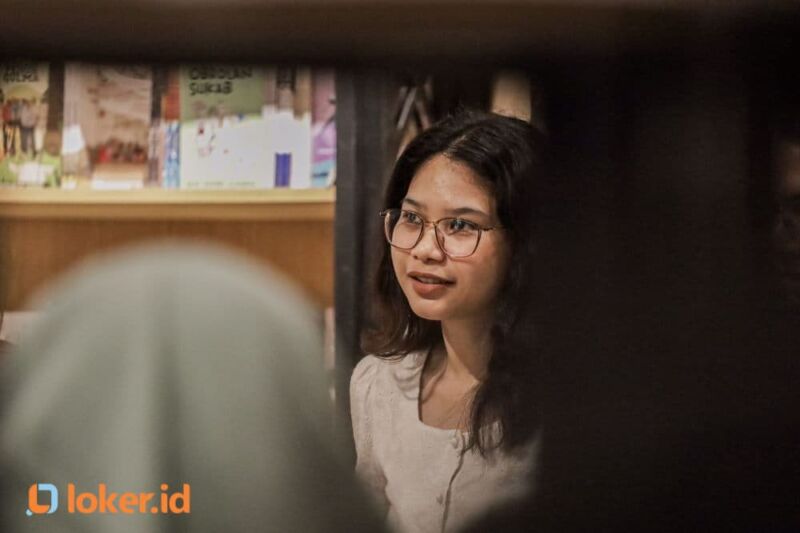 proses-mengedit-tulisan-editor-prihandini-tahun-2024