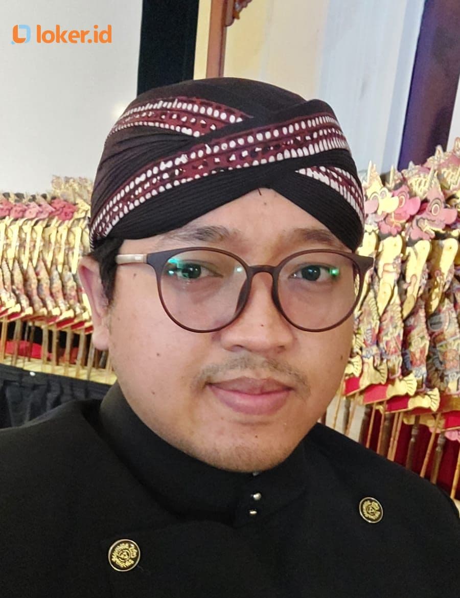 Kukuh Indrasmara: Profesi Dalang di Era Digital, Adaptasi Tanpa Mengganggu Tradisi