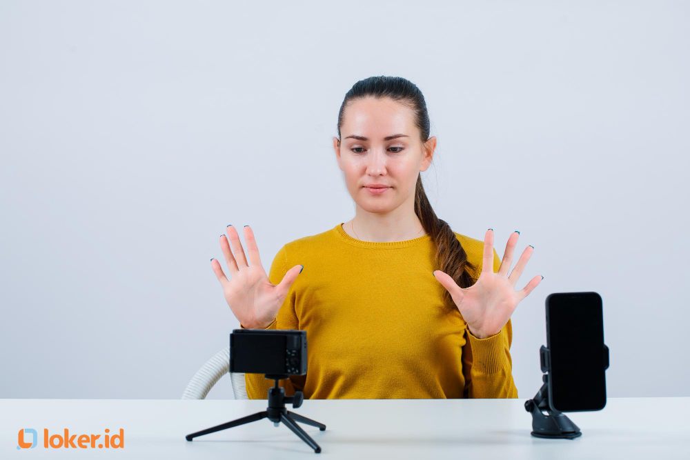 Wawancara Online tapi Off Cam Kok Bisa Gitu?