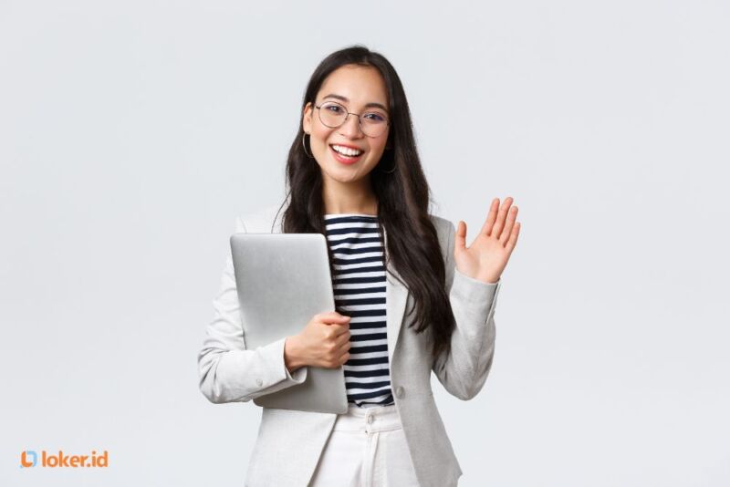 beda-internship-vs-apprenticeship-tahun-2024beda