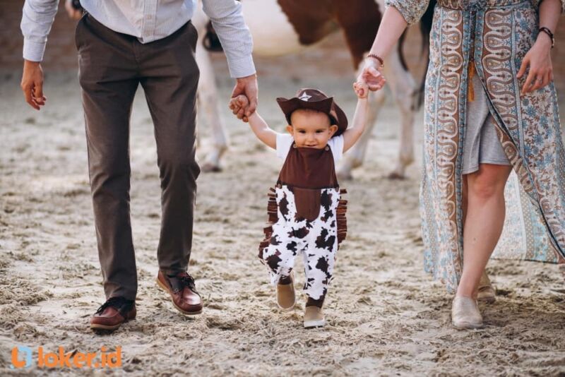 mengenal-profesi-baby-wrangler-tahun-2025