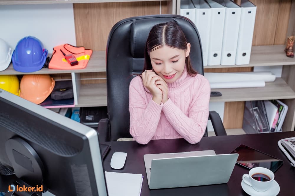 10 Budaya Toksik Kantor yang Harus Dihilangkan di Tahun 2025