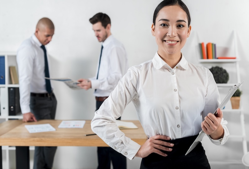 Staff Administrasi: Gaji, Skill yang Diperlukan, dan Tugas Tanggung Jawab