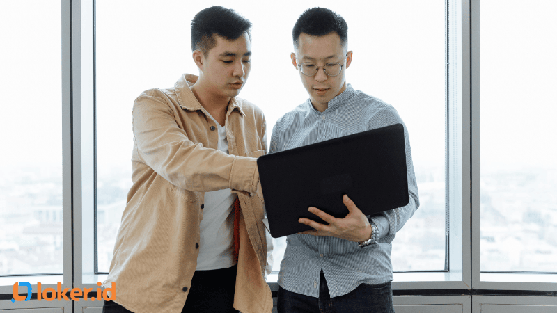 tugas business development executive