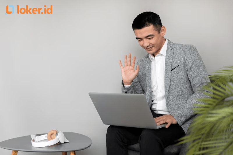 Memperkenalkan Diri